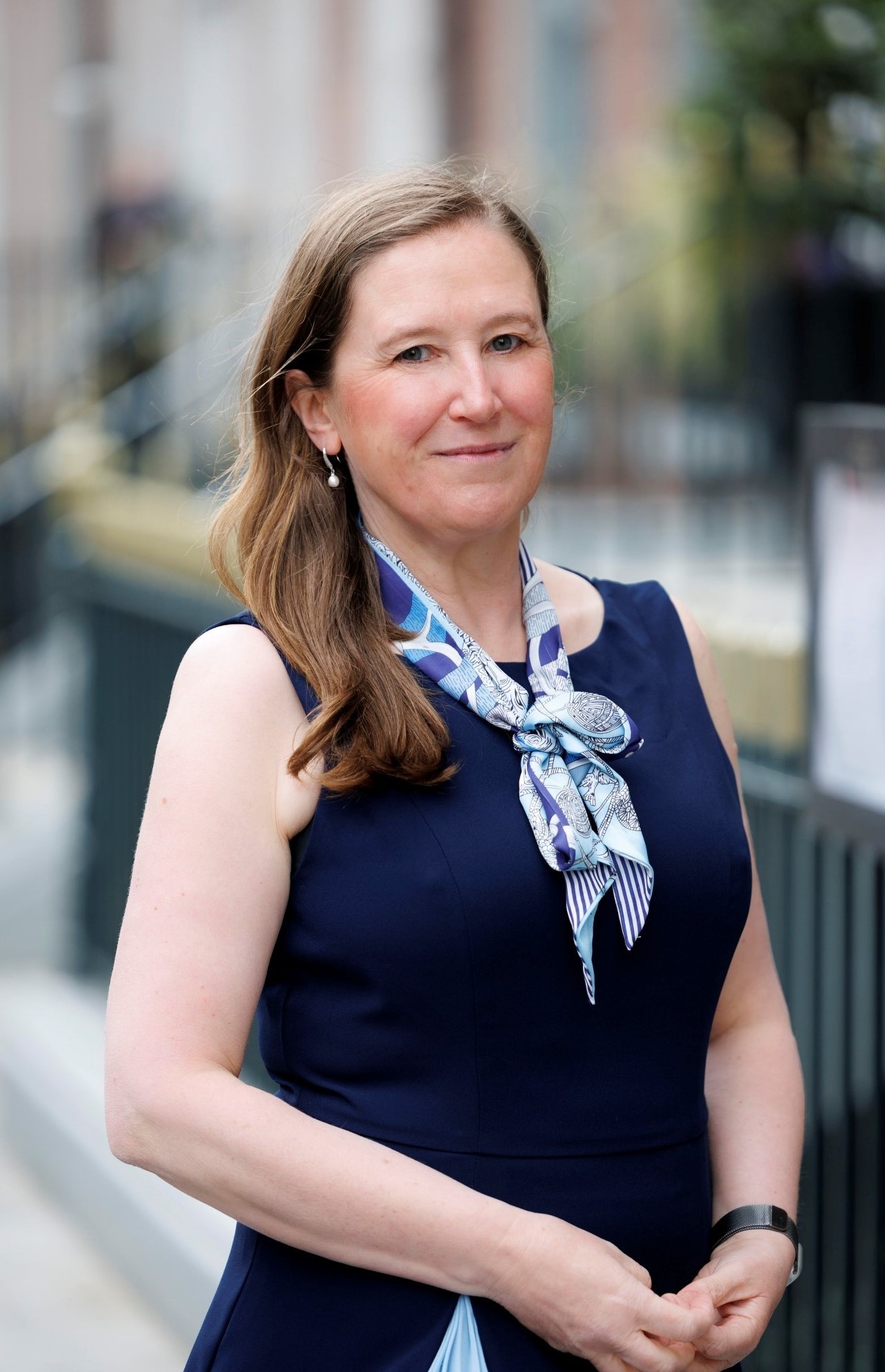 Dr Joanne Uí Chrualaoich  image